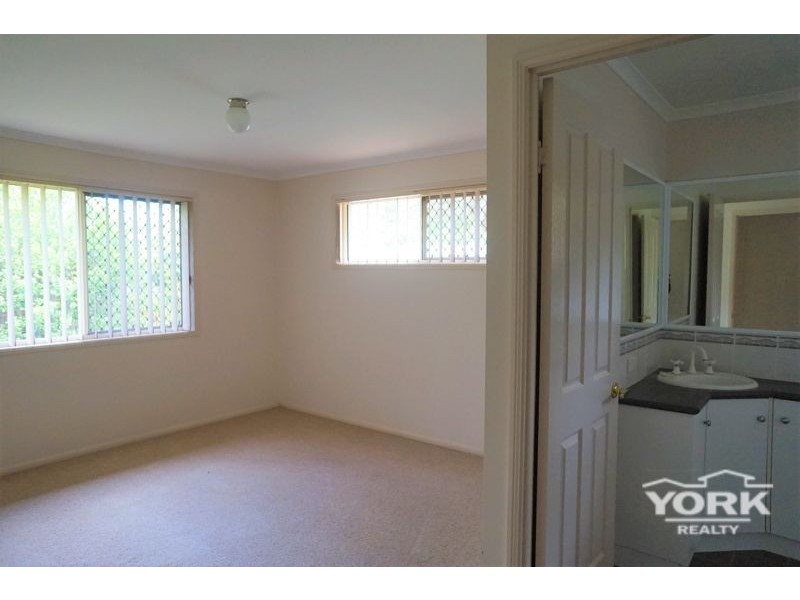 4/320 South Street, Harristown QLD 4350