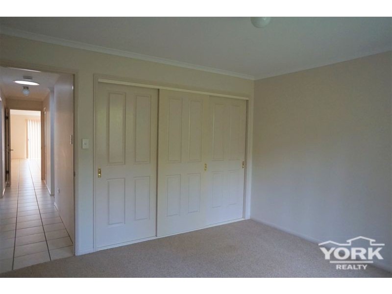 4/320 South Street, Harristown QLD 4350