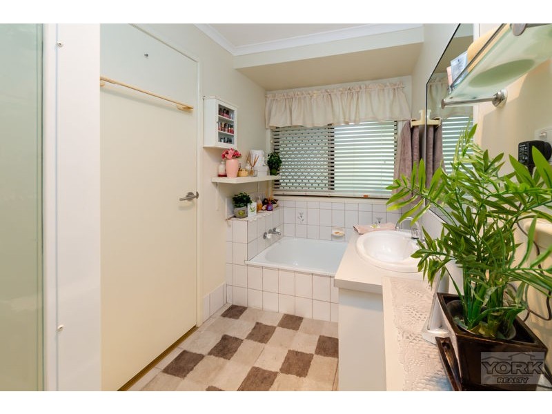 46 Poinciana Street, Newtown QLD 4350