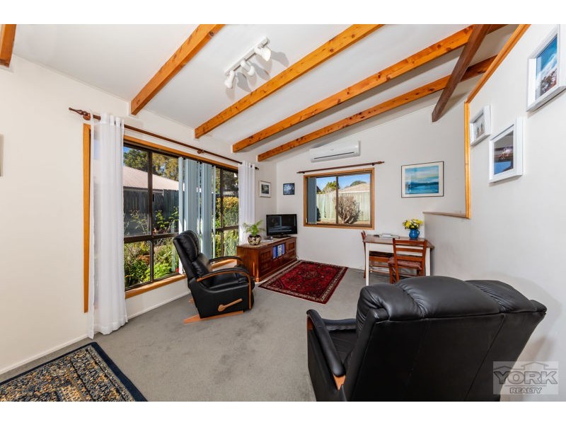 2/90a Alderley Street, Rangeville QLD 4350