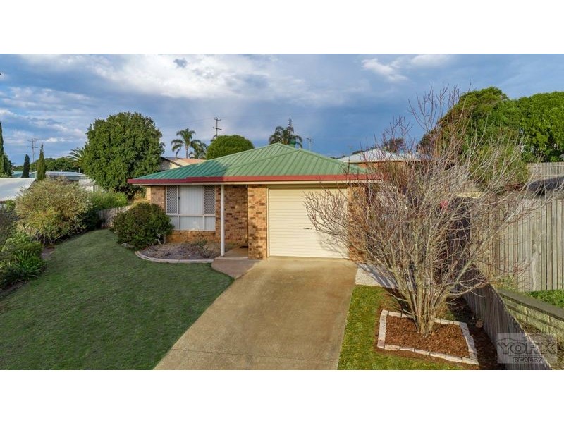 20 Dalzell Crescent, Darling Heights QLD 4350