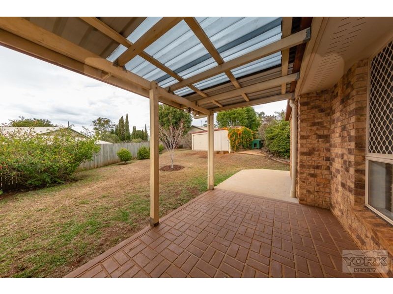 20 Dalzell Crescent, Darling Heights QLD 4350