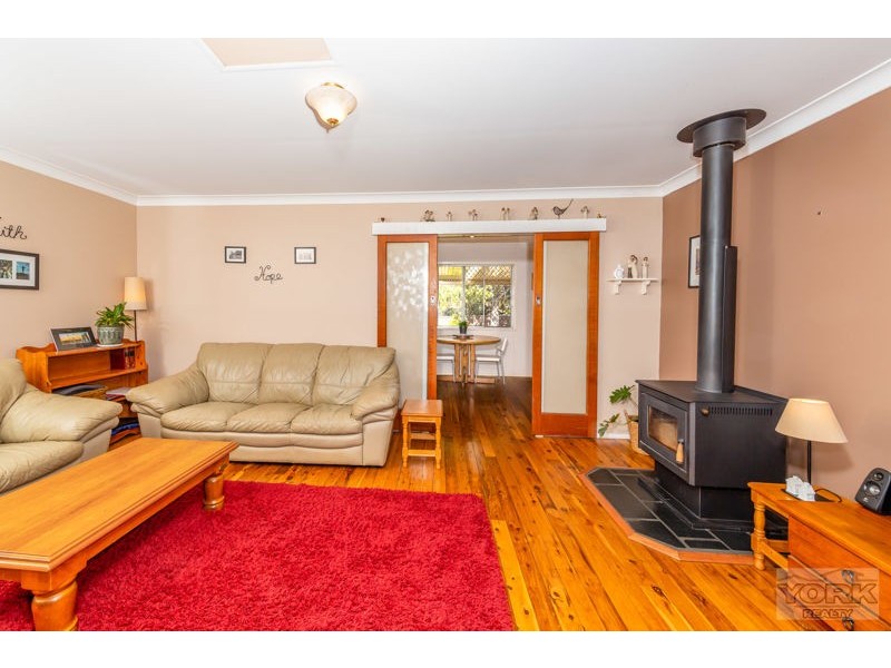 234a Alderley Street, Centenary Heights QLD 4350