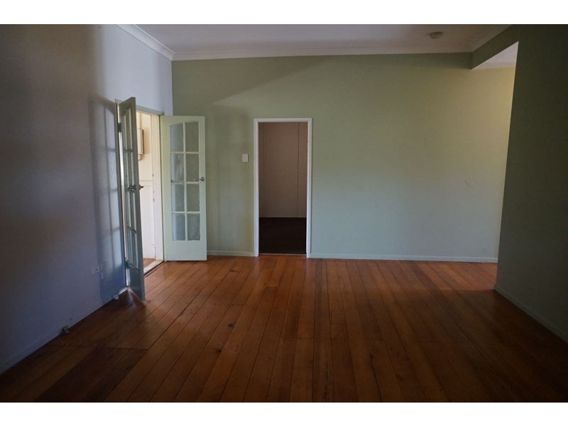 5 Kirk Street, Toowoomba City QLD 4350