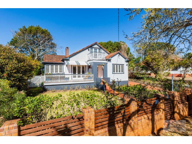 156 Perth Street, South Toowoomba QLD 4350