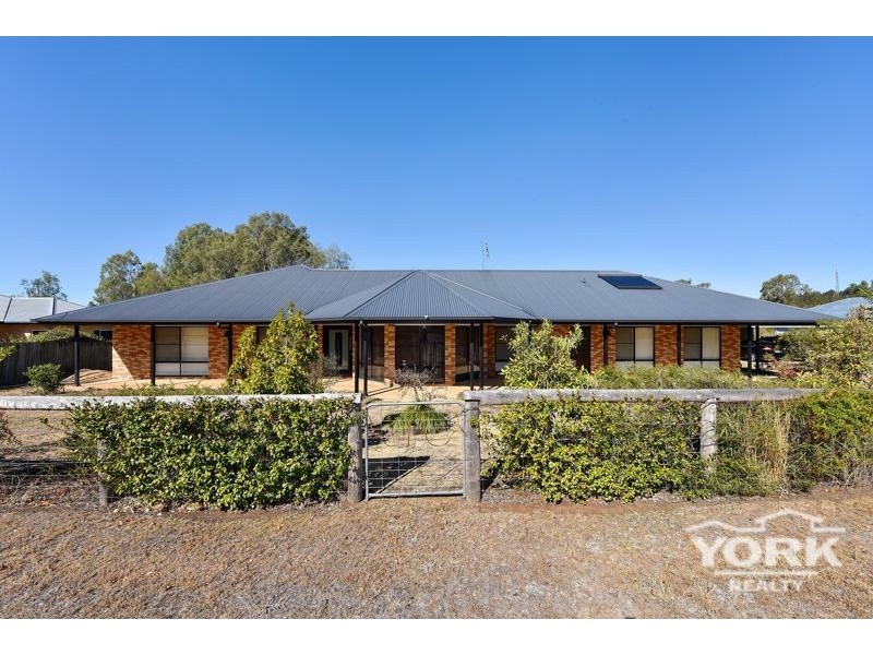 12 Parkridge Drive, Withcott QLD 4352