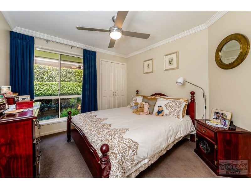 31 Hinchliffe Drive, Kearneys Spring QLD 4350