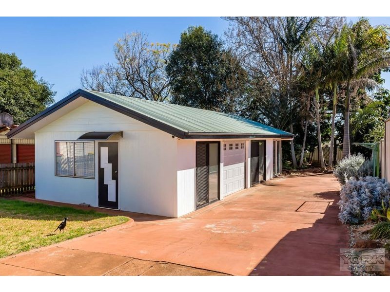 13 Healy Street, South Toowoomba QLD 4350