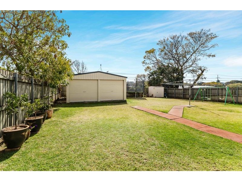 4 McMahon Crescent, Newtown QLD 4350