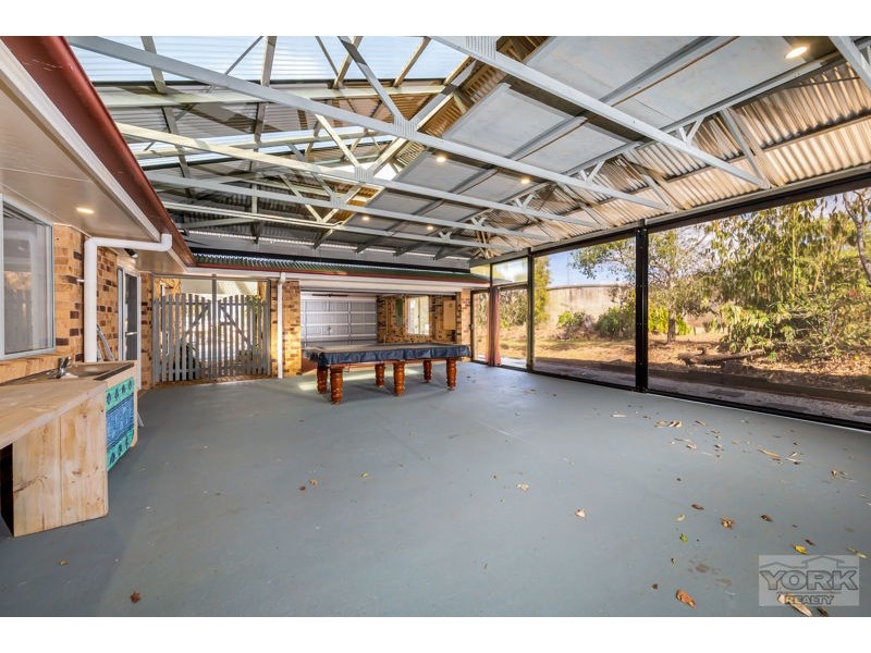 3 Merlin Court, Preston QLD 4352