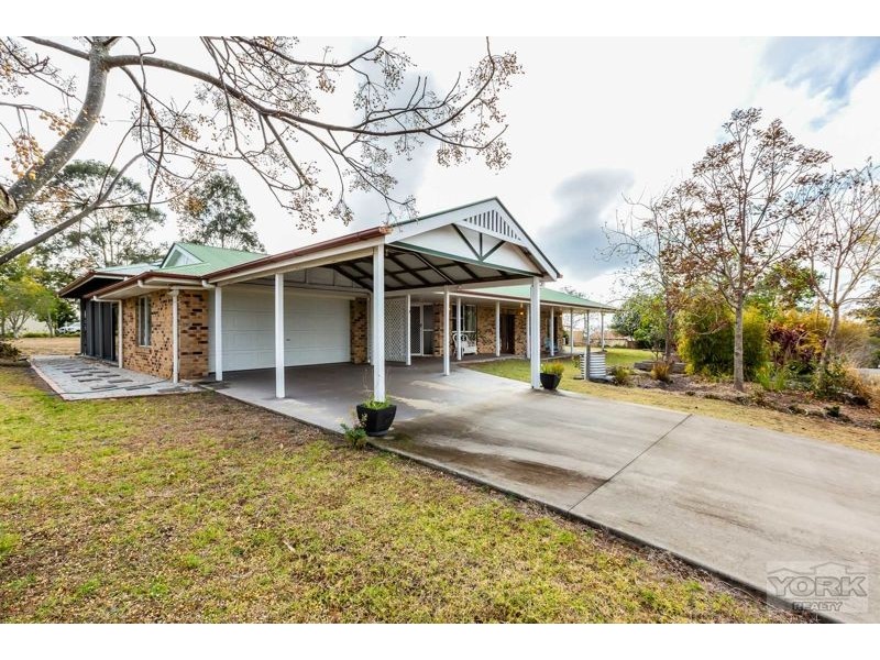 3 Merlin Court, Preston QLD 4352