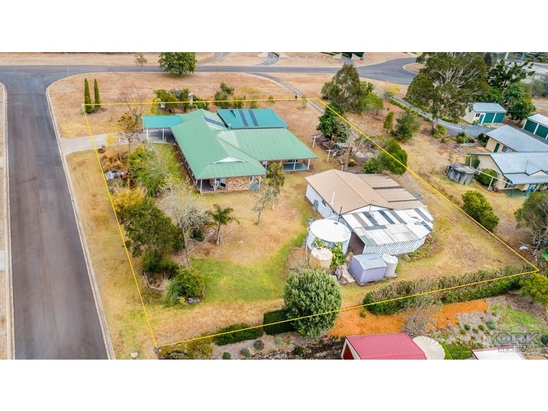 3 Merlin Court, Preston QLD 4352