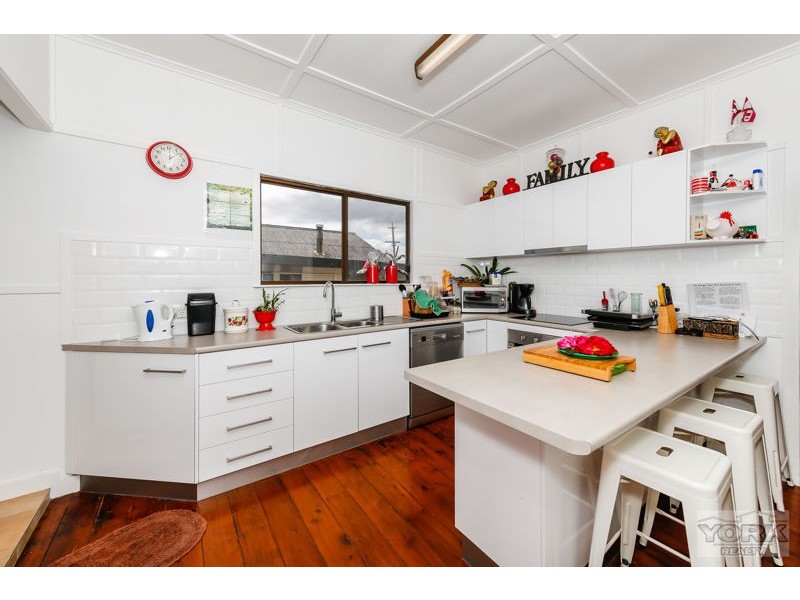 39 Searle Street, South Toowoomba QLD 4350