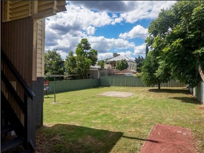 3 Kelfield Street, North Toowoomba QLD 4350