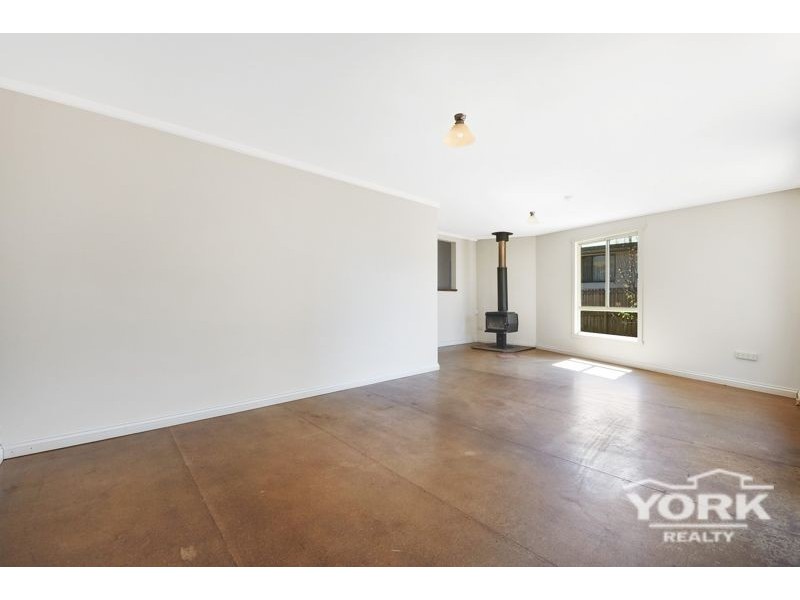 6 Waverley Street, North Toowoomba QLD 4350