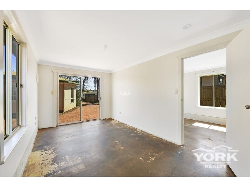 6 Waverley Street, North Toowoomba QLD 4350