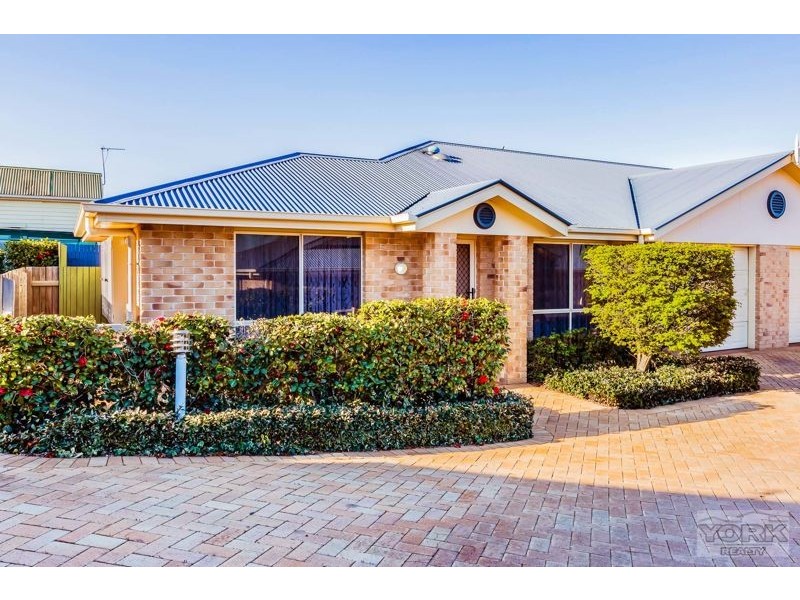 3/68 Holberton Street, Rockville QLD 4350