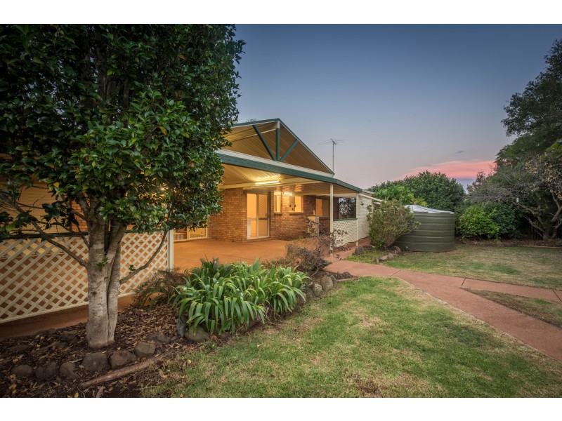 14 Marwedel Street, Kearneys Spring QLD 4350