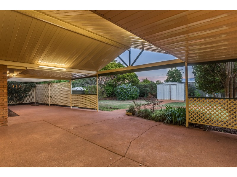 14 Marwedel Street, Kearneys Spring QLD 4350