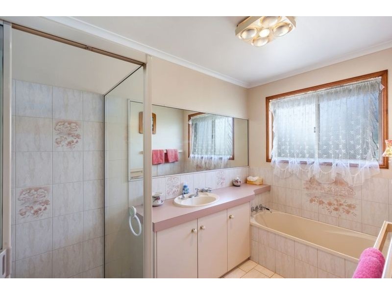 24 Carmen Street, Kearneys Spring QLD 4350