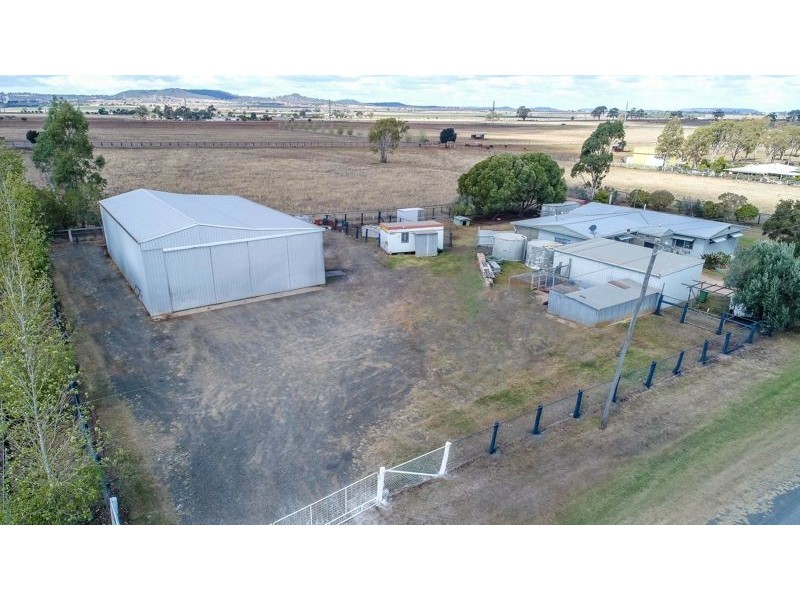 33 Moore Road, Westbrook QLD 4350