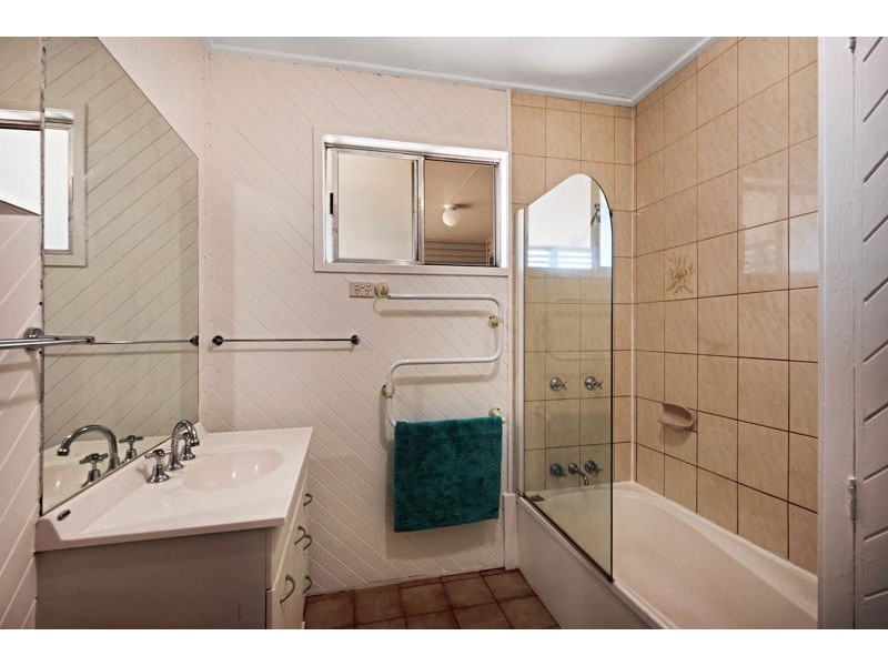 33 Moore Road, Westbrook QLD 4350