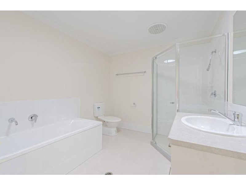 1&2/2 Breanna Street, Cotswold Hills QLD 4350