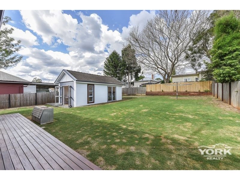 4 Allom Street, South Toowoomba QLD 4350