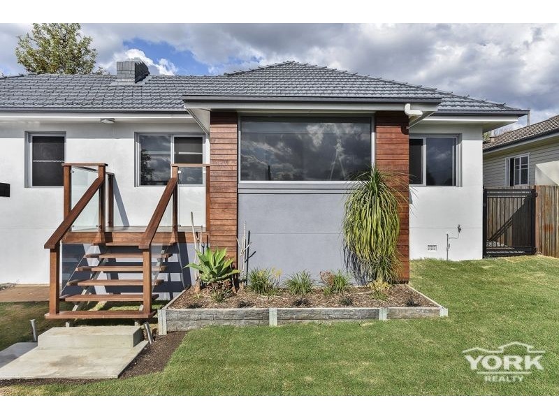 4 Allom Street, South Toowoomba QLD 4350