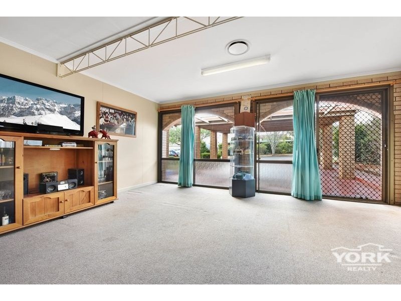 34 Girrawheen Street, Rangeville QLD 4350