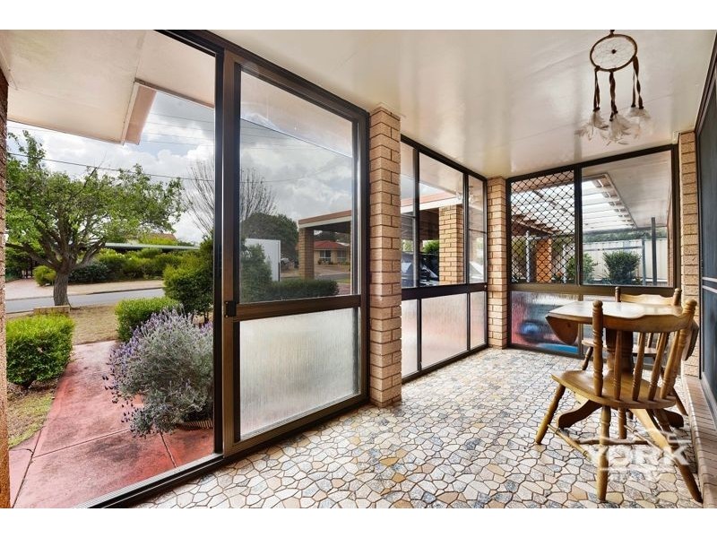 34 Girrawheen Street, Rangeville QLD 4350