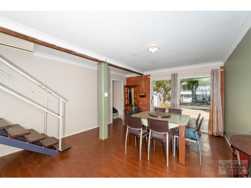 21 Coates Street, Kearneys Spring QLD 4350
