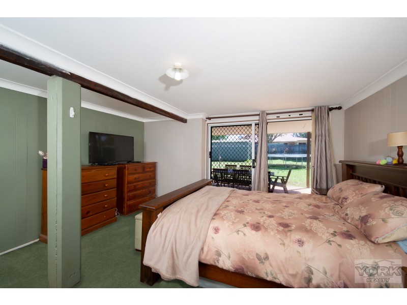 21 Coates Street, Kearneys Spring QLD 4350