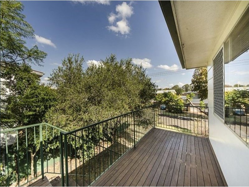 21 Coates Street, Kearneys Spring QLD 4350