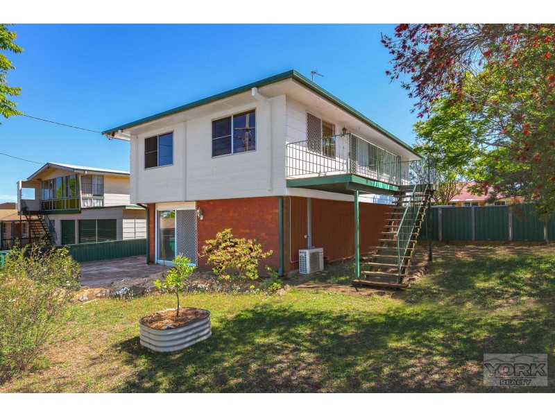 21 Coates Street, Kearneys Spring QLD 4350