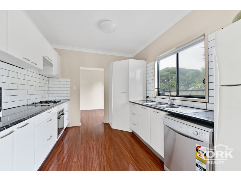 2 Sunray Drive, Highfields QLD 4352