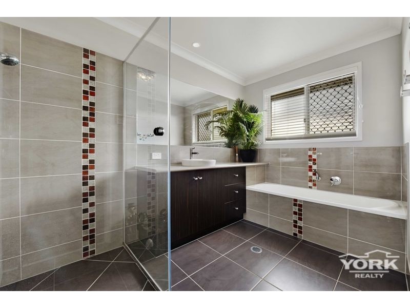 55 Ashford Drive, Wyreema QLD 4352