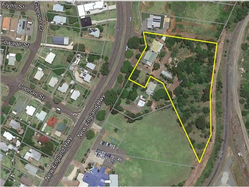 242 New England Highway, Harlaxton QLD 4350