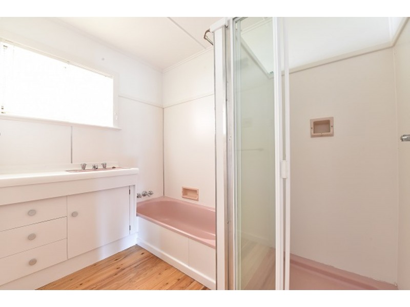 269a West Street, Harristown QLD 4350