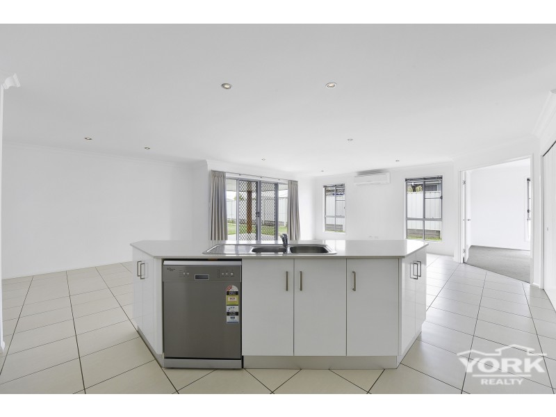3 Woodville Court, Wyreema QLD 4352
