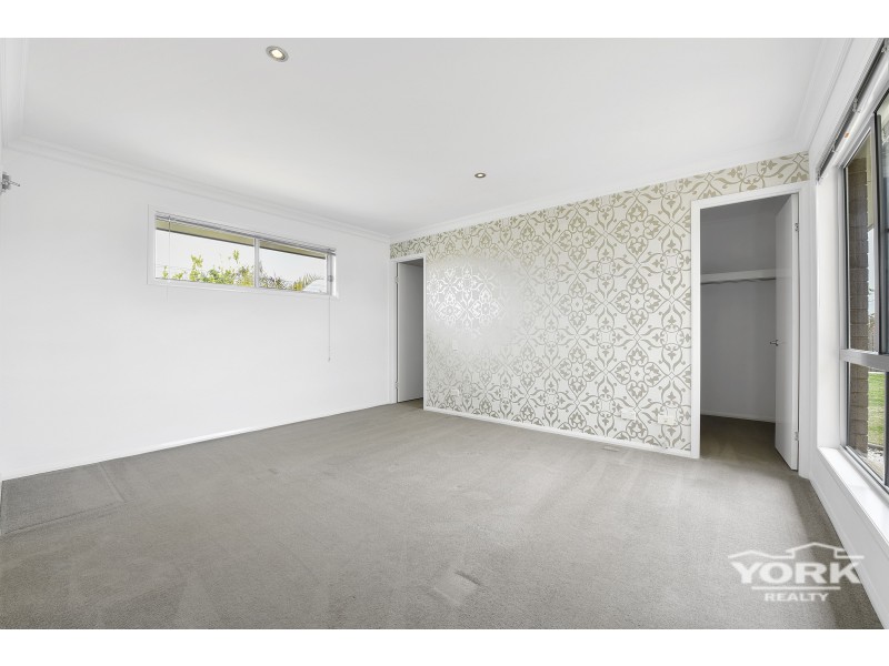 3 Woodville Court, Wyreema QLD 4352