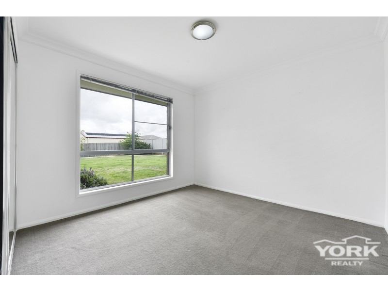 3 Woodville Court, Wyreema QLD 4352
