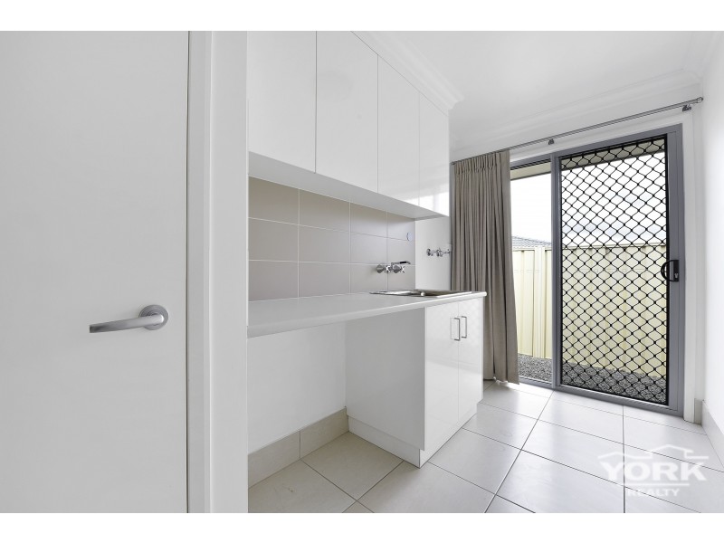 3 Woodville Court, Wyreema QLD 4352