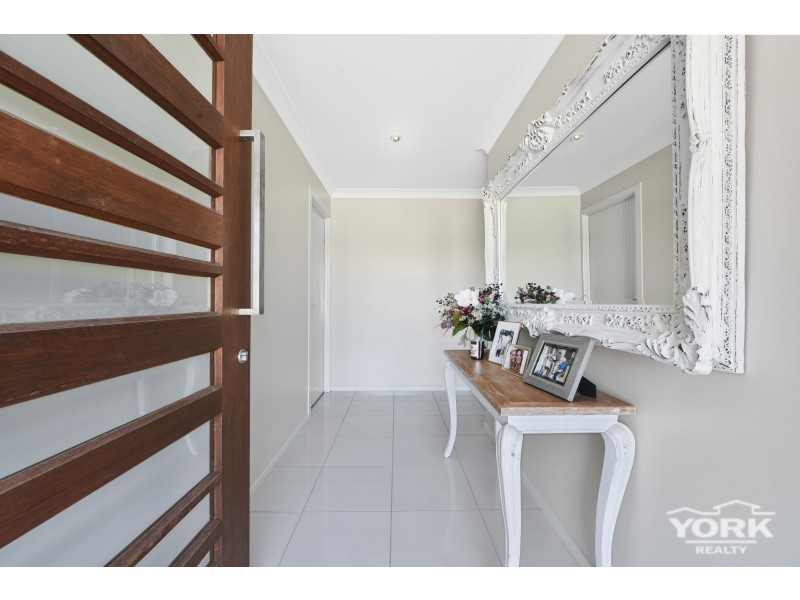 8 Owl Court, Kleinton QLD 4352