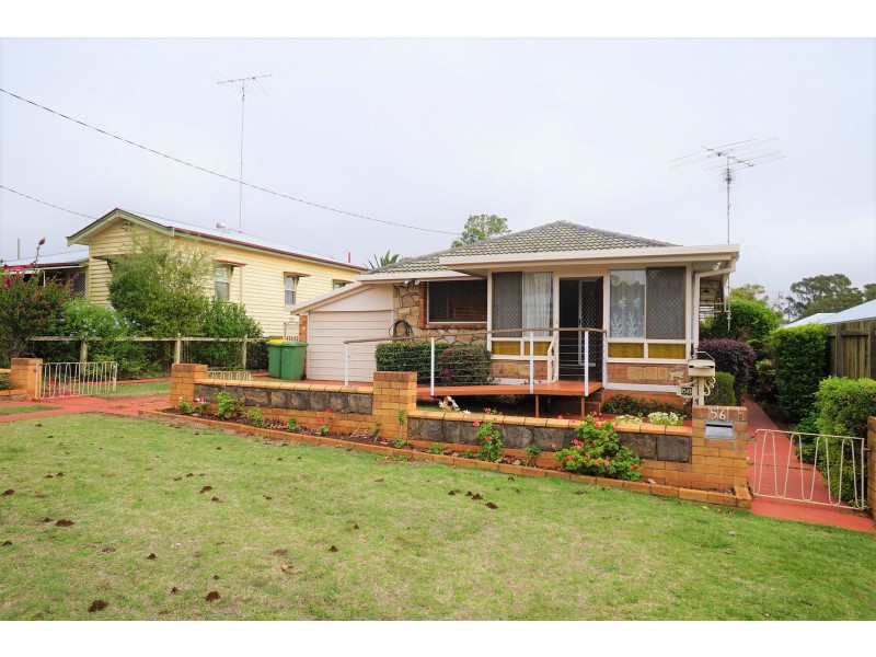 56 Crown street, Rangeville QLD 4350