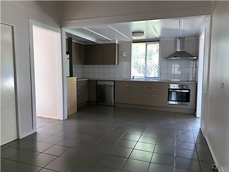 85 Ruthven Street, Harlaxton QLD 4350