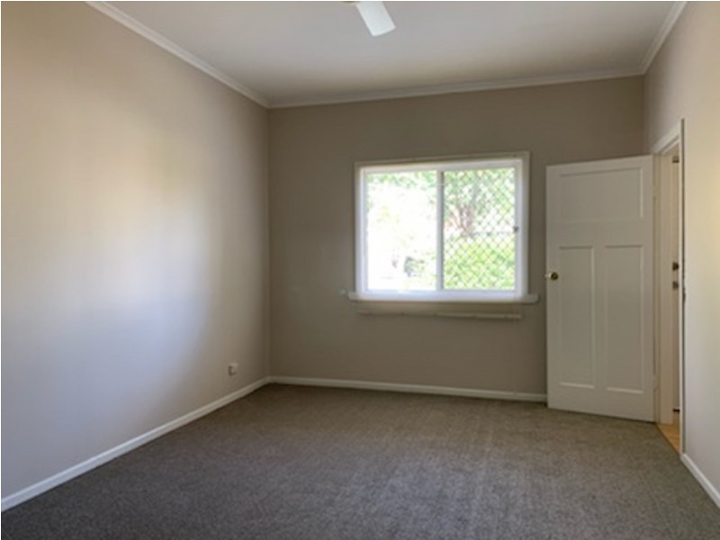 85 Ruthven Street, Harlaxton QLD 4350