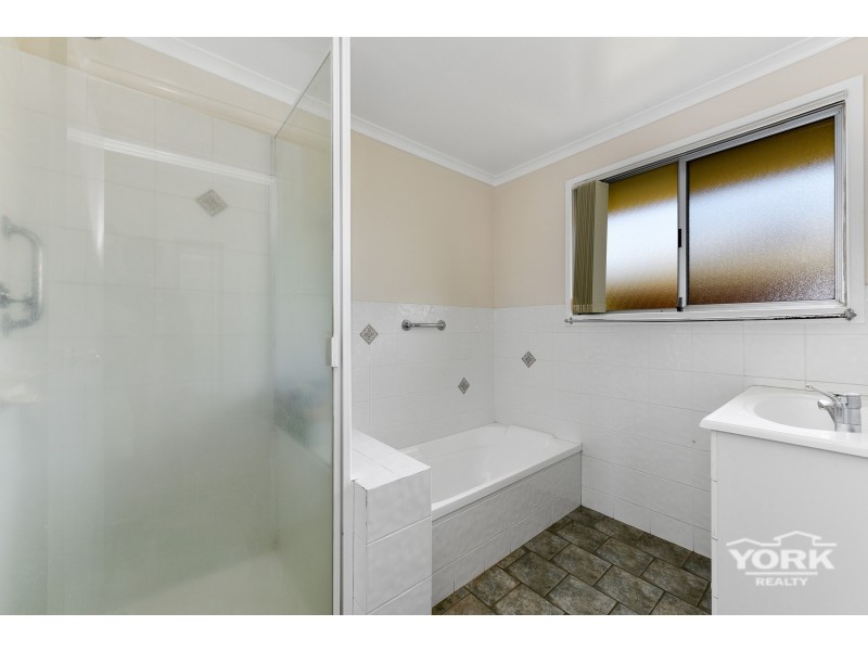 7 Skehan Street, Centenary Heights QLD 4350