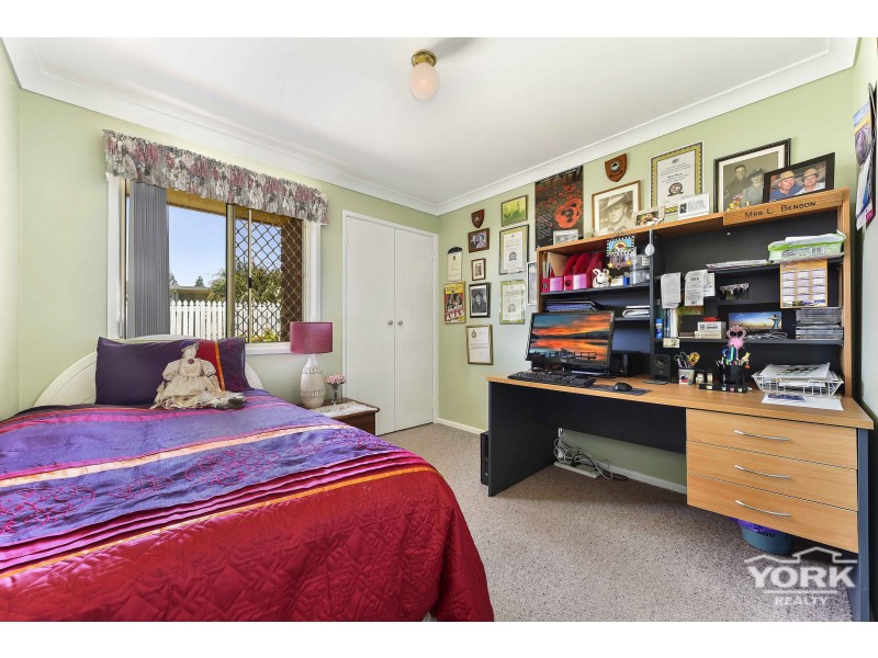 6 Smythe Street, Kearneys Spring QLD 4350