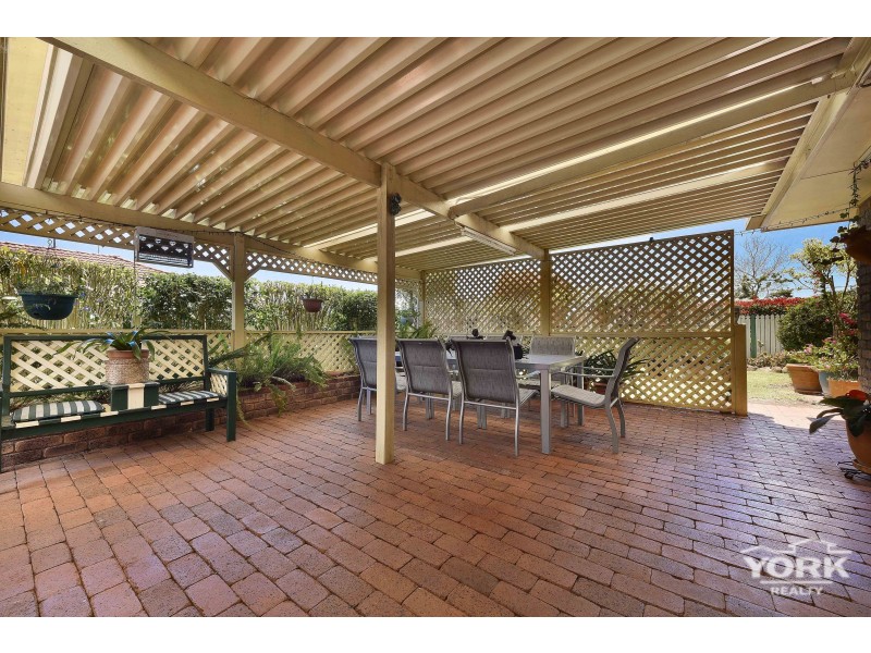 6 Smythe Street, Kearneys Spring QLD 4350